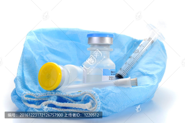 注射器和小瓶