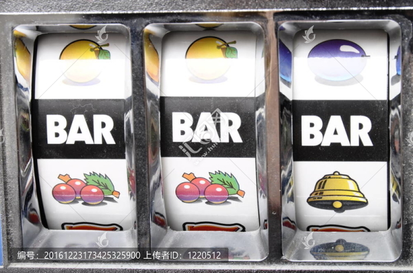三條獎(jiǎng)金老虎機(jī)