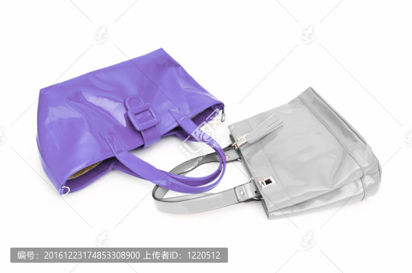 白色典雅女子包
