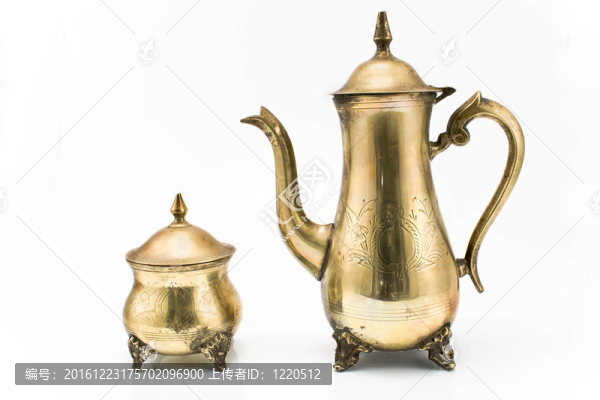 仿古銀茶壺和糖碗