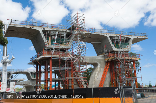 路在重建