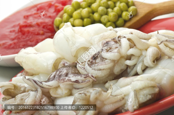 新鮮墨魚豌豆醬