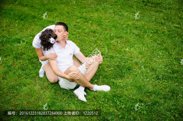幸福的情侶