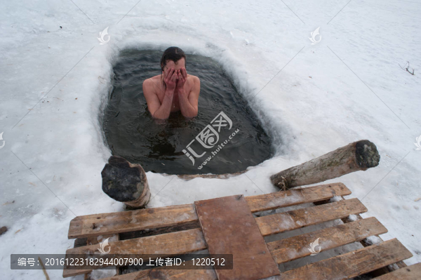 冬天游泳