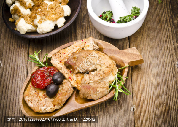 橄欖烤番茄肉