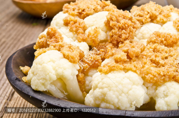 花椰菜與面包屑