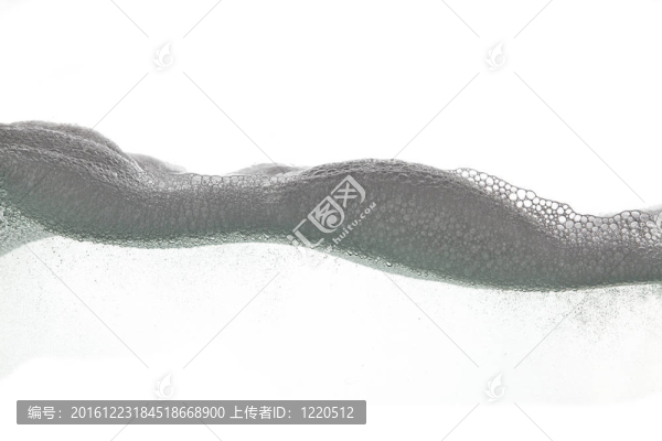 白色背景上的泡沫波