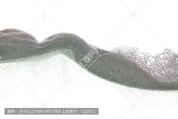 白色背景上的泡沫波