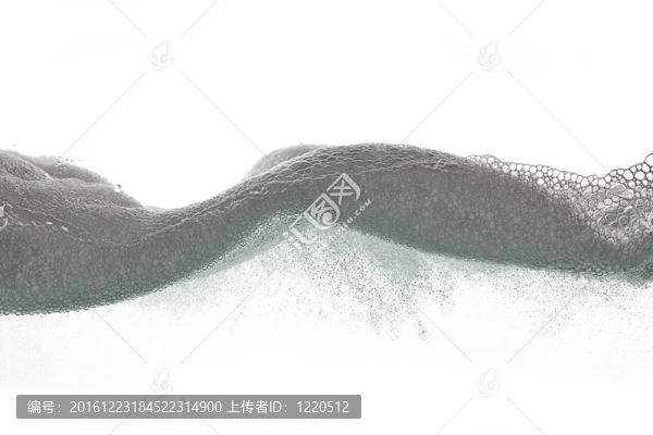 白色背景上的泡沫波