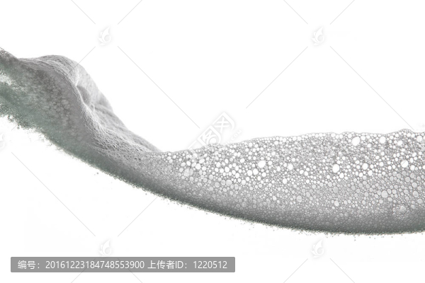 白色背景上的泡沫波