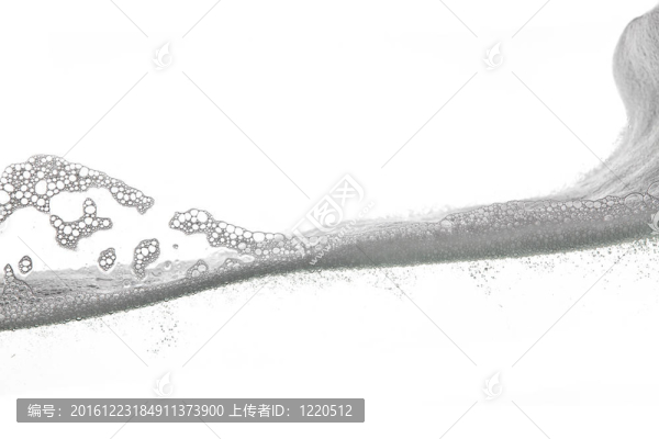 白色背景上的泡沫波