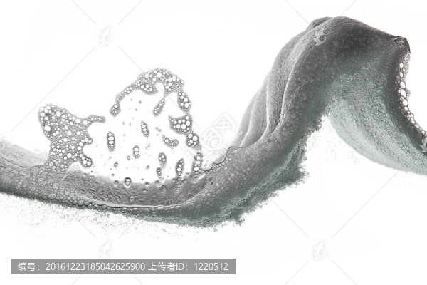 白色背景上的泡沫波