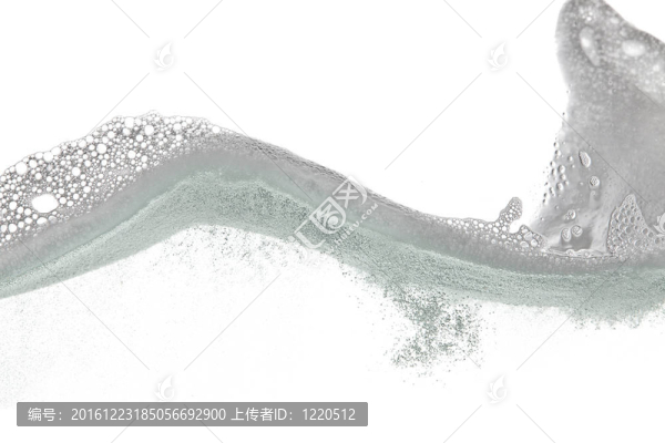白色背景上的泡沫波