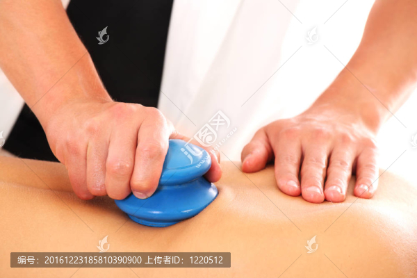 背部按摩