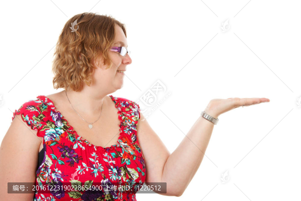 張開手的女人