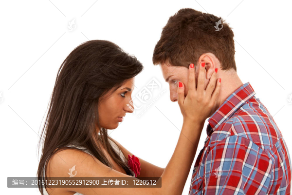 年輕夫婦面對面