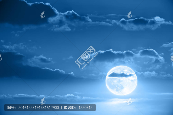 夜空中的Moon