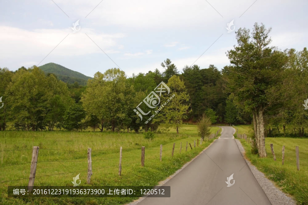 山凹