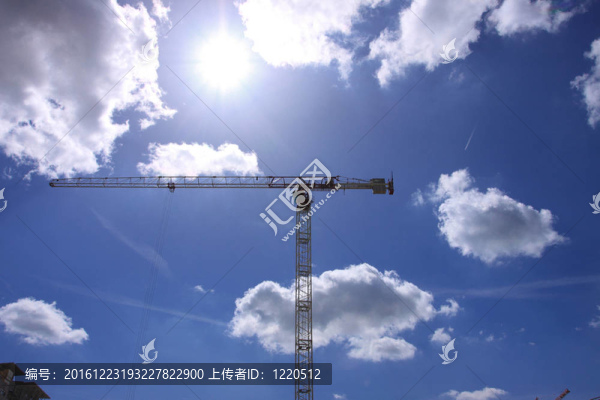 藍天施工起重機