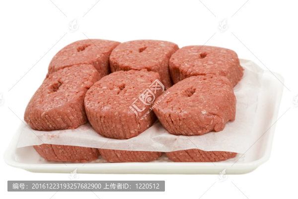 在容器的碎牛肉餅