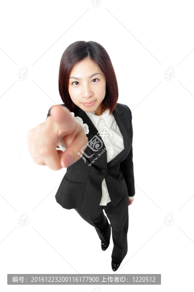 漂亮的女商人用手指