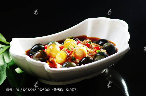 豆腐拌小皮蛋