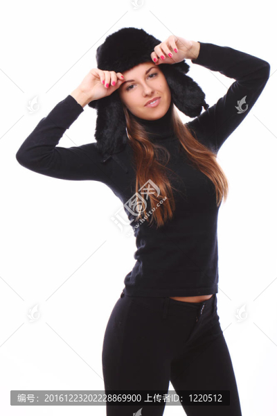 戴帽子的漂亮女孩
