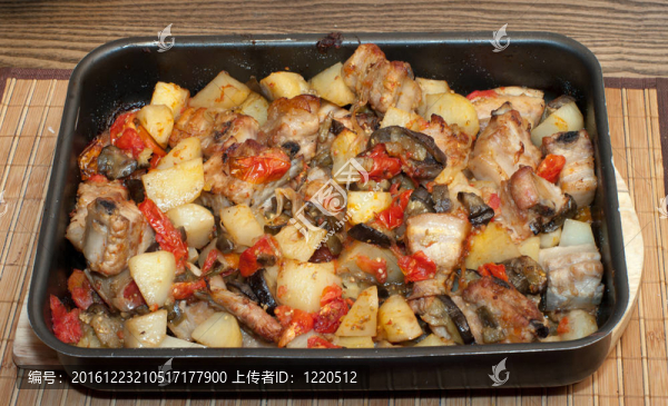 肉燉蔬菜。