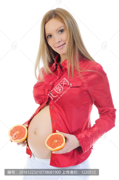 美麗的年輕孕婦