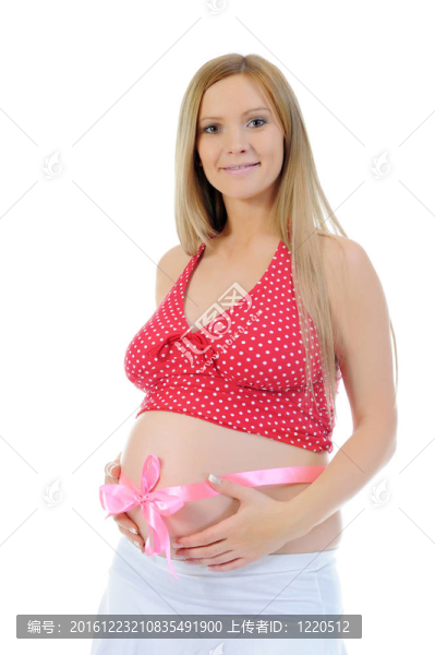 美麗的年輕孕婦