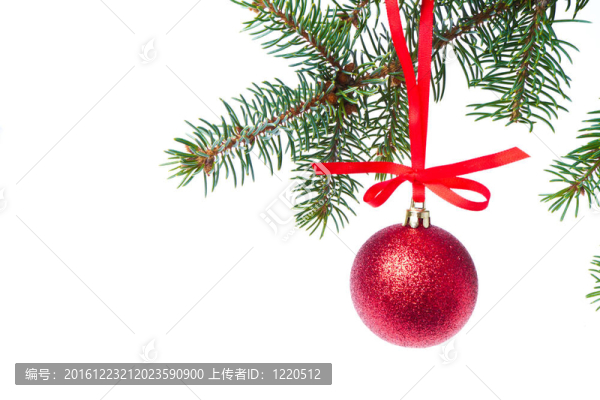 紅色圣誕球掛在樹上