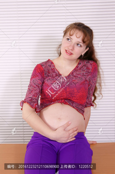 懷孕的女人肖像