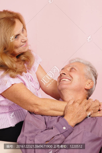 幸福的老夫妻