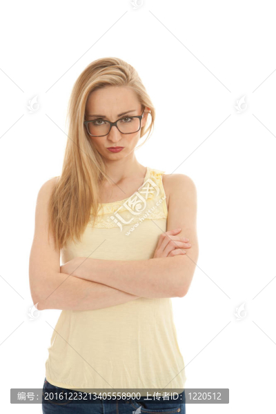 年輕漂亮的金發(fā)女人感情孤立在白色背景