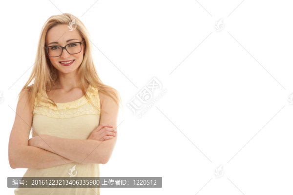 年輕漂亮的金發(fā)女人感情孤立在白色背景