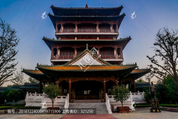 臺(tái)兒莊古城塔樓風(fēng)光