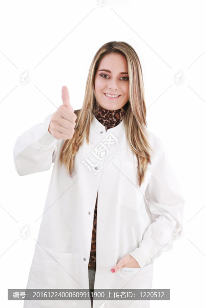 穿制服的婦女舉一個大拇指。白色背景孤立
