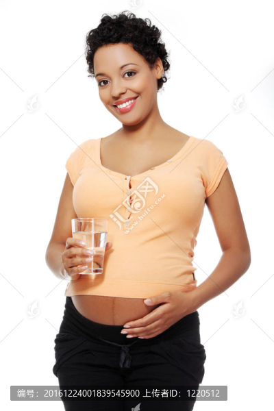 孕婦飲用水。