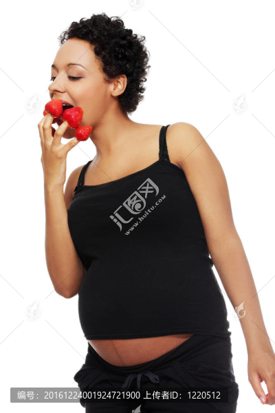 孕婦吃健康食品。