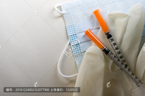 外科手套；面罩和注射器