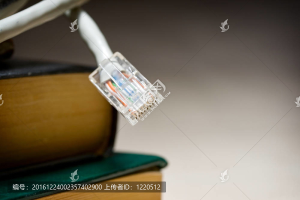 以太網(wǎng)電纜與舊書