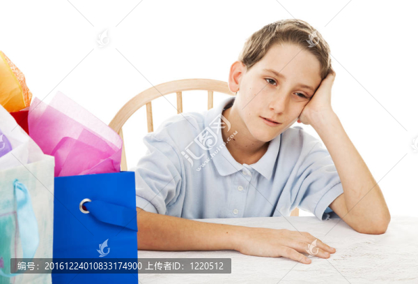 無聊的生日男孩