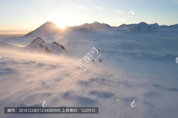 北極的冬天雪地探險