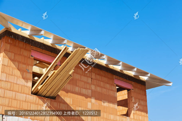 房屋的遺址和建筑外殼