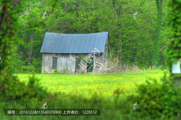 古老的鄉(xiāng)村小屋