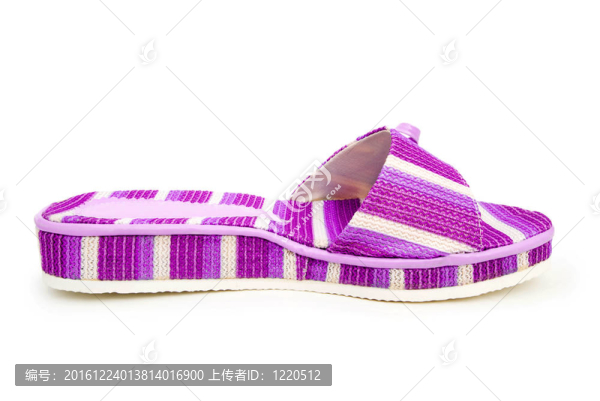 白色夏日鞋