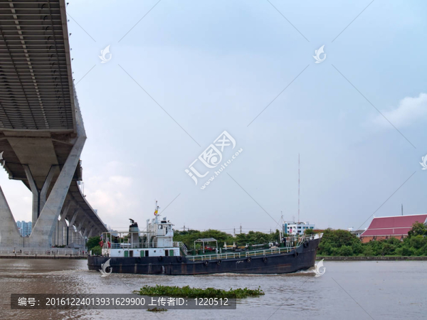 普密蓬國王橋