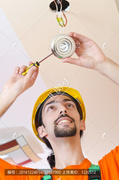 電工照明布線工作