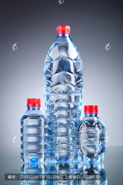 水瓶作為健康飲品的概念