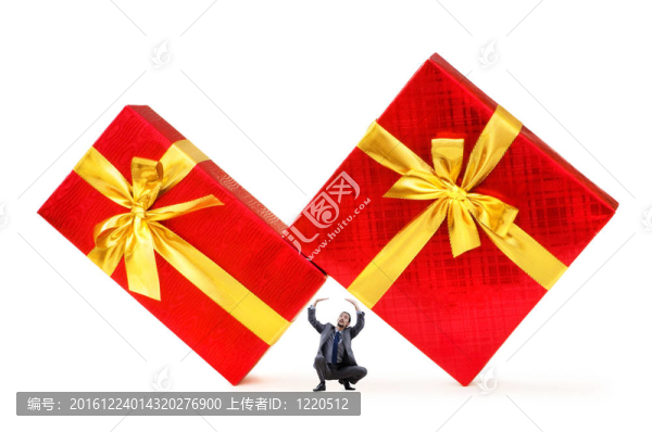 商人與白色禮品盒